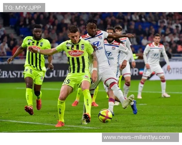 斯特拉斯堡主帅赞扬年轻球员表现称这是我们的力量与骄傲